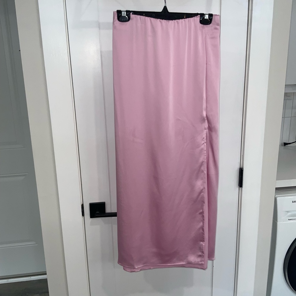Elegant Pink Satin Skirt